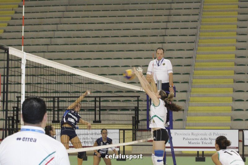 111030 volley 125_tn.jpg